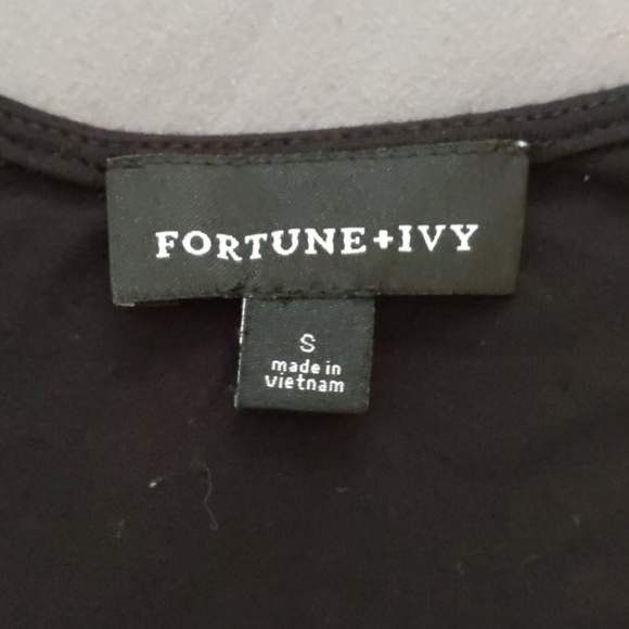 Fortune + Ivy women's tank top - Picture 2 of 3